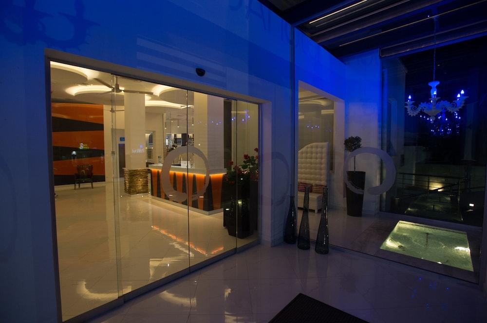 Tsanotel Лимасол