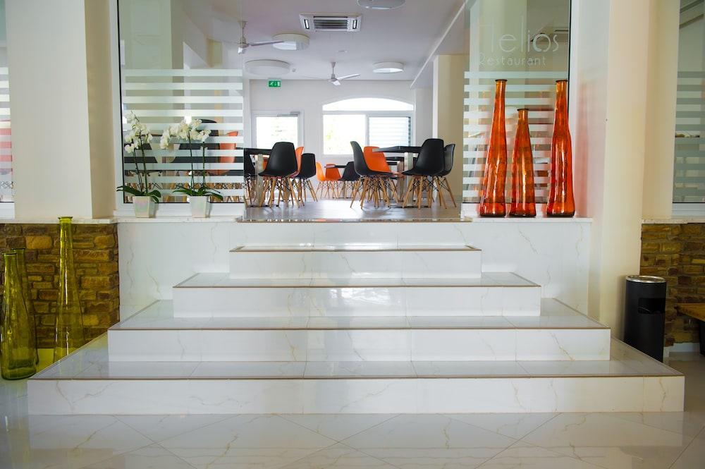 Tsanotel Лимасол