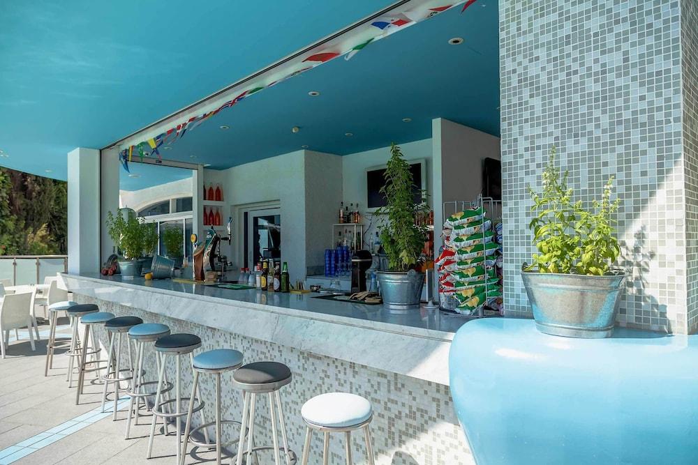 Tsanotel Отель